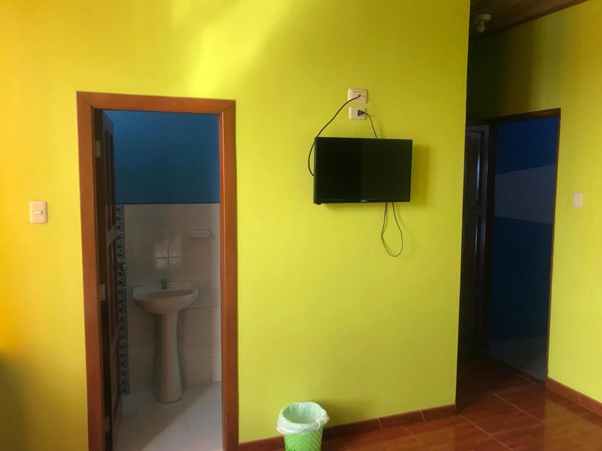 Amazon Dream Hostel With Ac And Starlink Iquitos Buitenkant foto