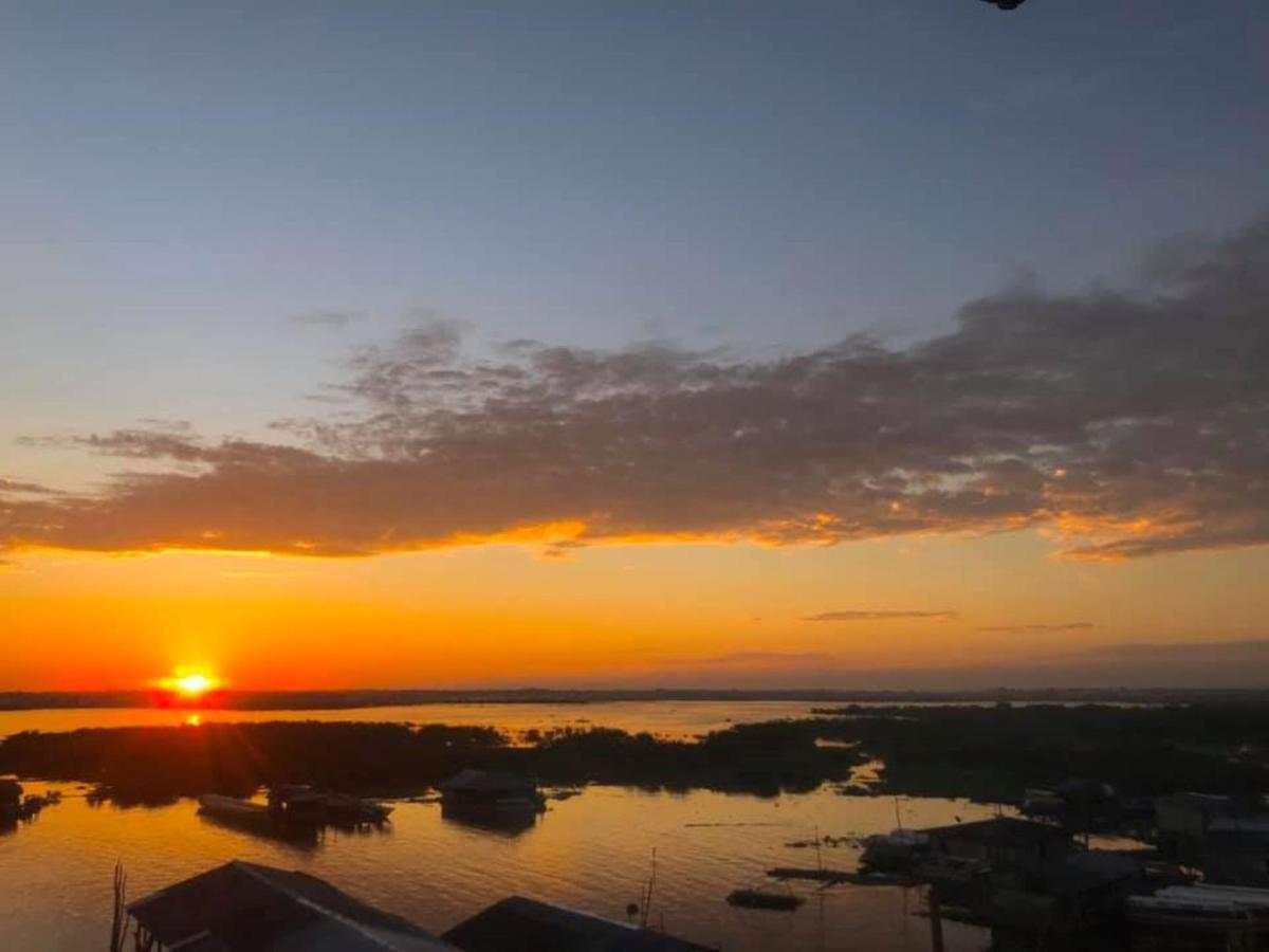 Amazon Dream Hostel With Ac And Starlink Iquitos Buitenkant foto